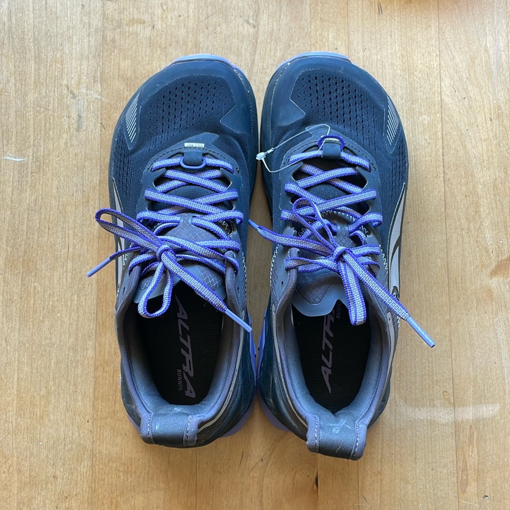 Altra Olympus Women’s 9